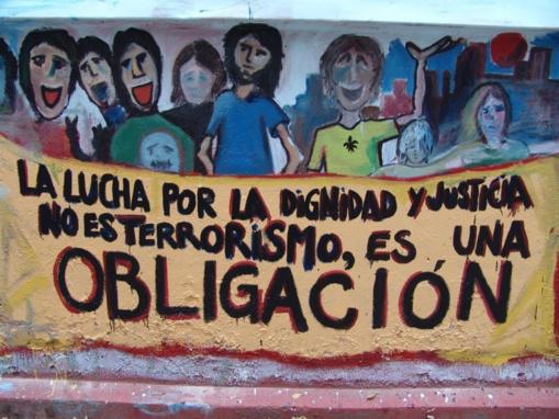 Reprimir el "escrache" es una torpeza imbécil del PP