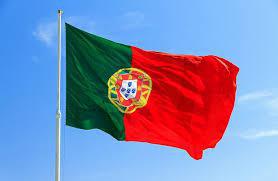 PORTUGAL, TAN CERCA Y TAN LEJOS