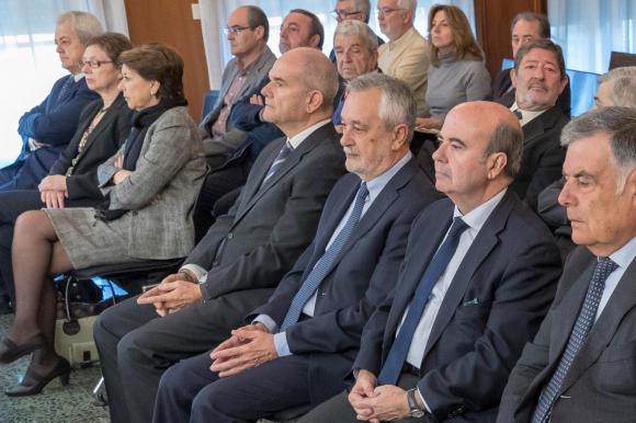 Sánchez se aleja con su gobierno del socialismo corrupto, sectario y caduco que se ha atiborrado de corrupción y fracaso
