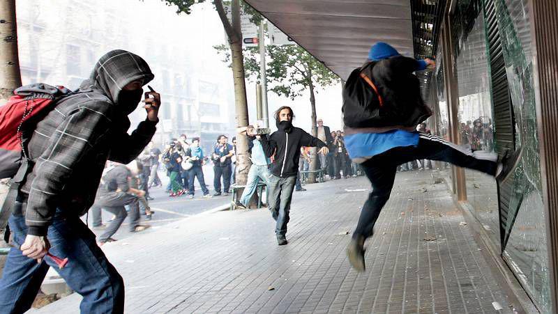 Destrucción en el centro de Barcelona