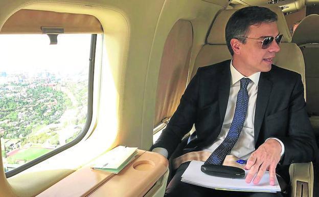 Insuperable imagen chulesca de un sátrapa dañino e inepto, dueño de España y maltratador de sus ciudadanos