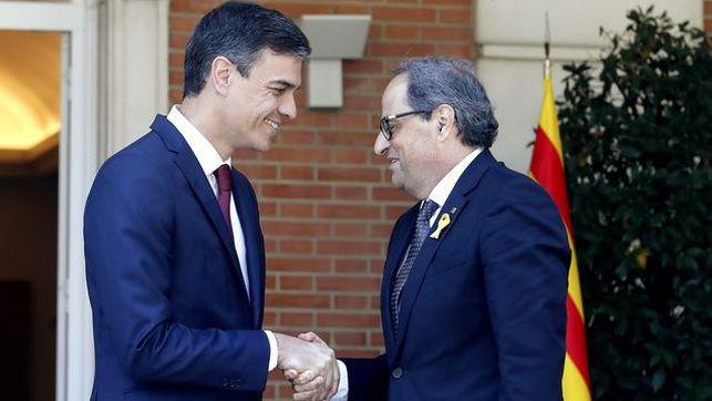 Sonrsas sin escrúpulos y alianzas con cualquiera que apoye su poder, incluso si es un enemigo de España