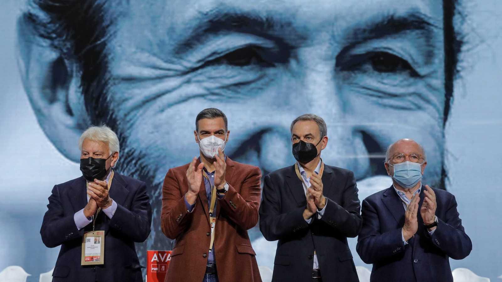 Obsesionado por proyectar una imagen de unidad que también es falsa