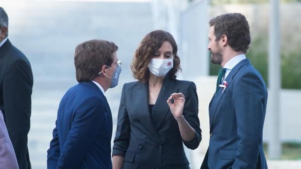 Los tres grandes implicados en la lucha fratricida del PP: el presidente nacional, la presidenta de Madrid y el alcalde de la capital de España, este último aliado con Pablo Casado