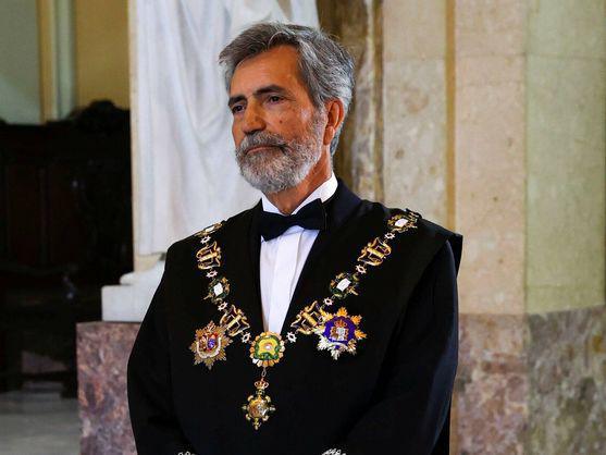 La dimisión de Carlos Lesmes sitúa a la Justicia española en estado de emergencia y caos, al borde del colapso.