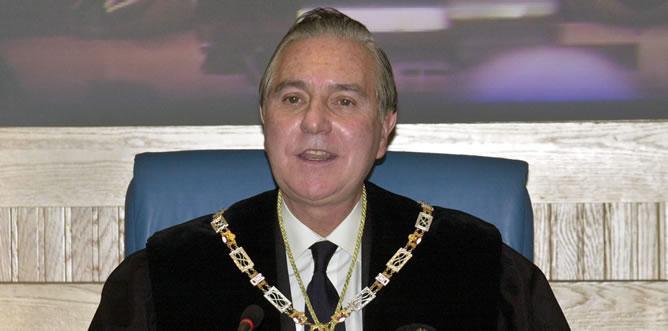 La "casta" abusa del poder, vive a cuerpo de rey y esquilma a los españoles