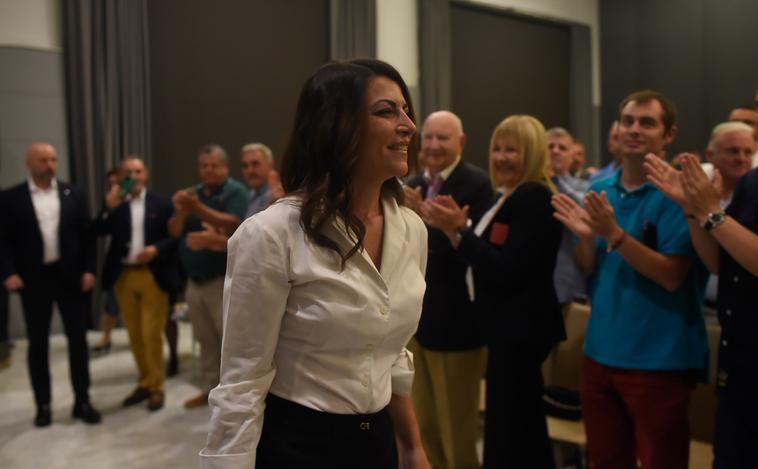 Macarena Olona está viva y con su artillería a punto