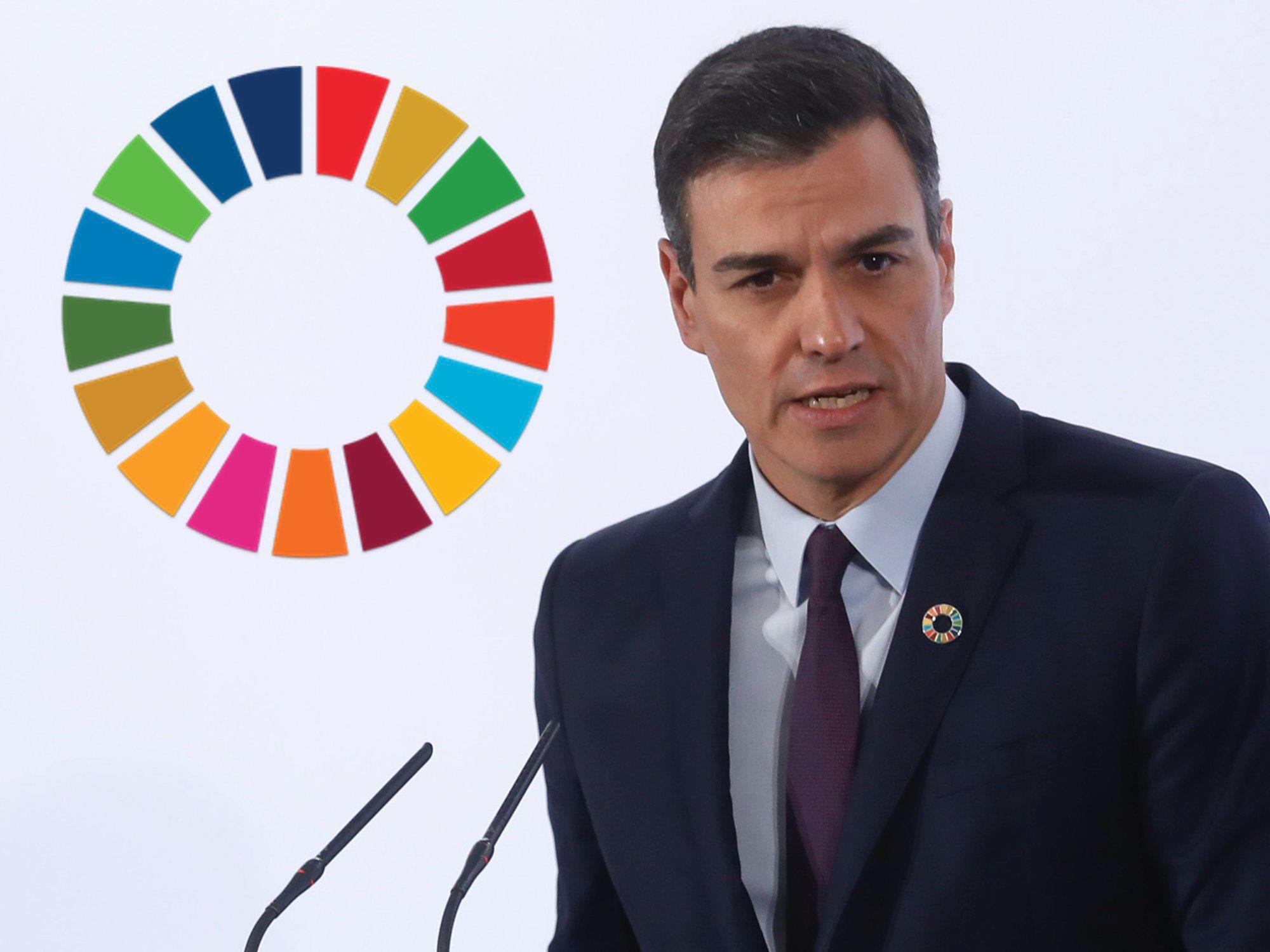 Este agente del globalismo y servidor del nuevo orden mundial está destruyendo el orden constitucional de España y avanzando hacia la tiranía.