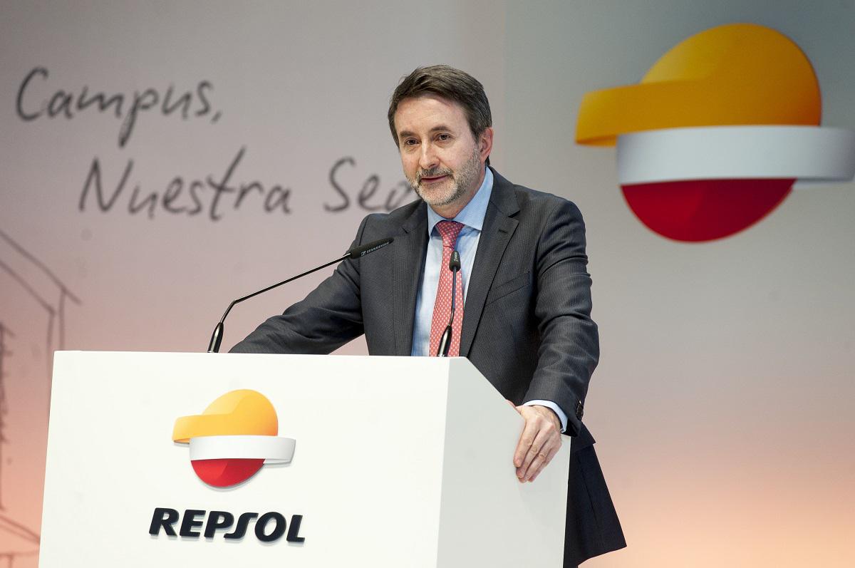 REPSOL, indignada con los impuestos, el desprecio a la labor empresarial y la inseguridad del sanchismo, advierte que puede deslocalizar y trasladar inversiones al extranjero