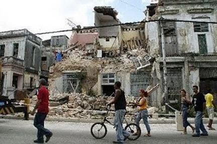 Imagen de la Habana, ciudad que fue hermosa y hoy es un despojo creado por el socialismo.