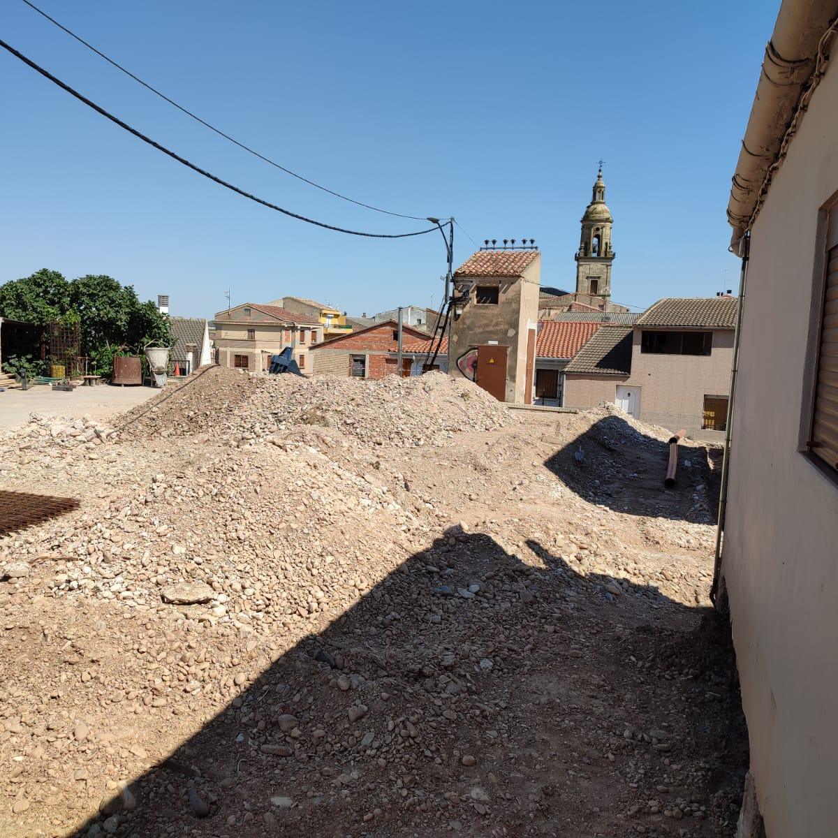 🏗✋🏻 DERRIBADOS CON ÉXITO LOS ANTIGUOS DEPOSITOS DE AGUA ✋🏻🏗