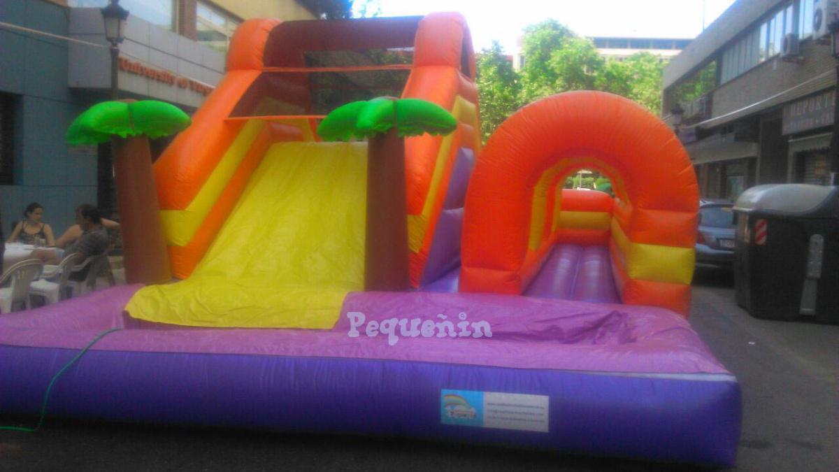 Fiesta del agua y fiesta de la espuma