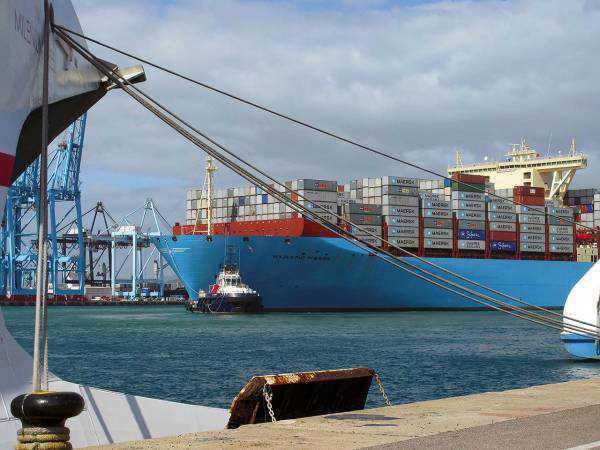 Mar Rojo: 18 navieras ya desvían sus líneas por Buena Esperanza Mar Rojo: 18 navieras ya desvían sus líneas por Buena Esperanza