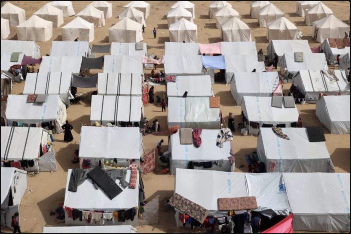 Israël prépare des tentes pour l'évacuation de Rafah: 40 000 unités acquises pour les Palestiniens