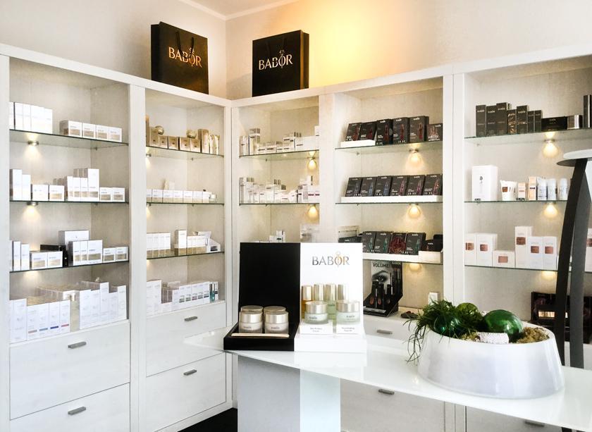 KOSMETIK GALERIE IM TRAPEZ KOSMETIK GALERIE IM TRAPEZ