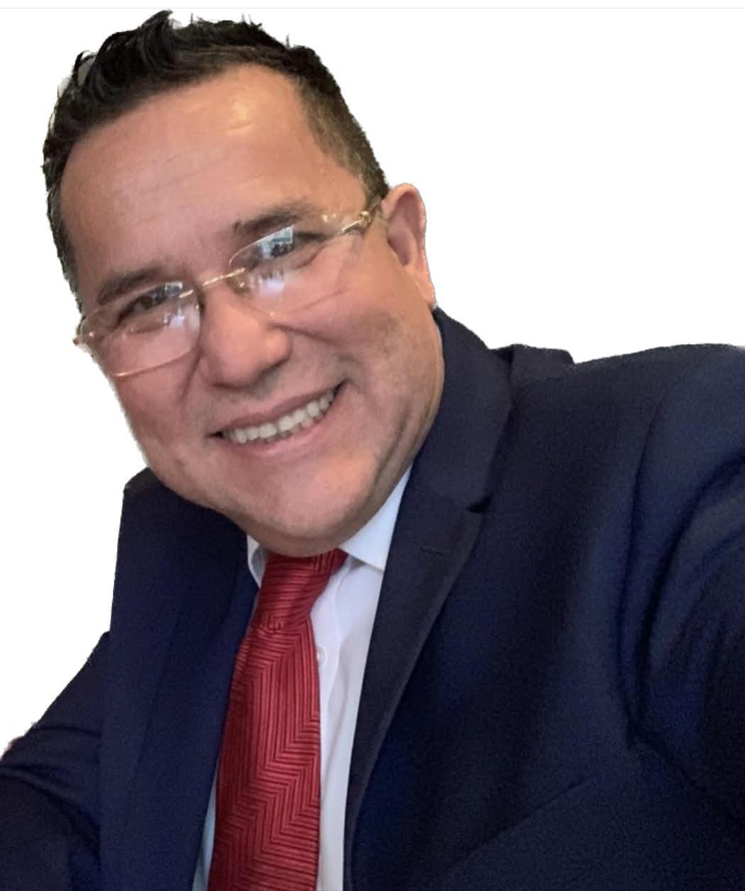 Dr. Mario Soto Ramos