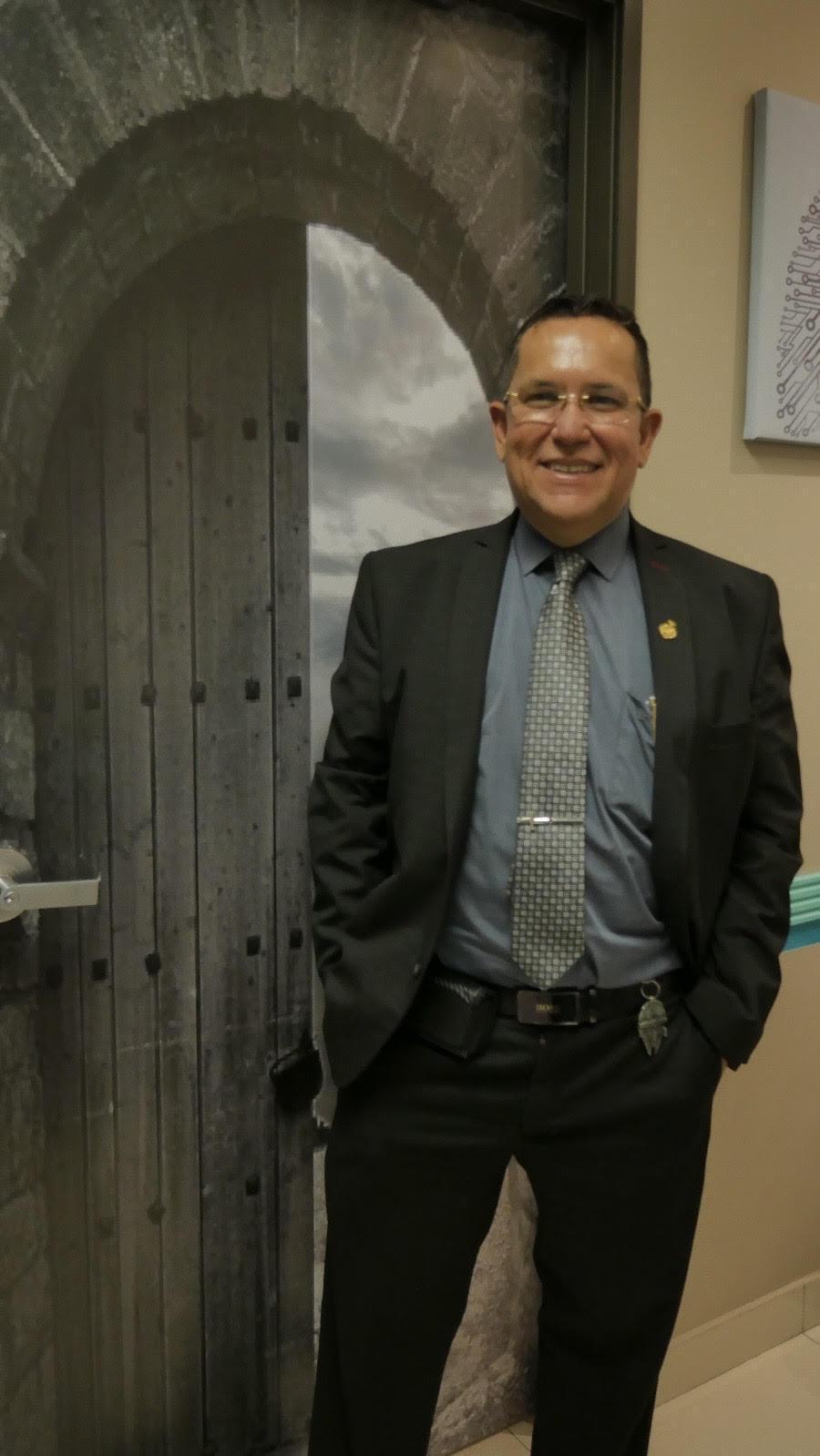 Dr. Mario Soto Ramos Dr. Mario Soto Ramos