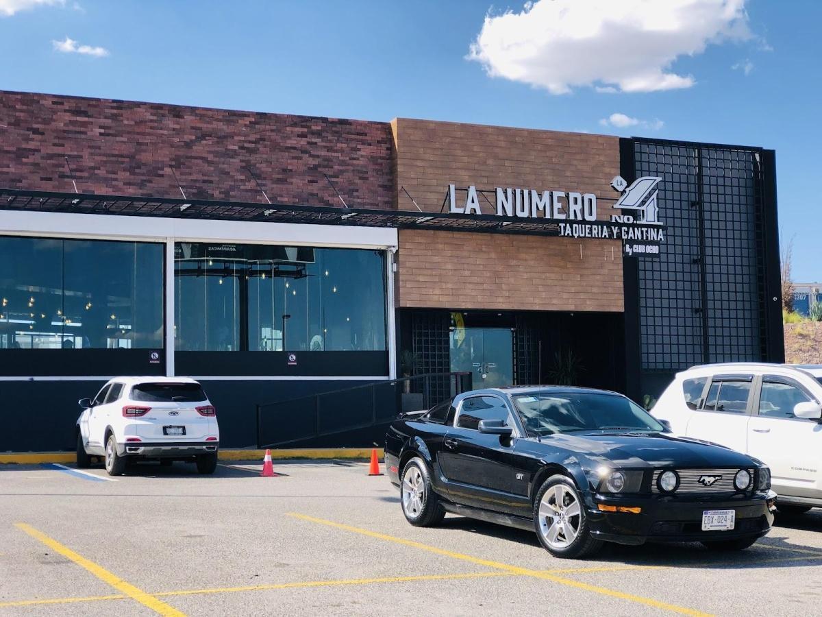 La Número 4 Taquería y Cantina La Número 4 Taquería y Cantina
