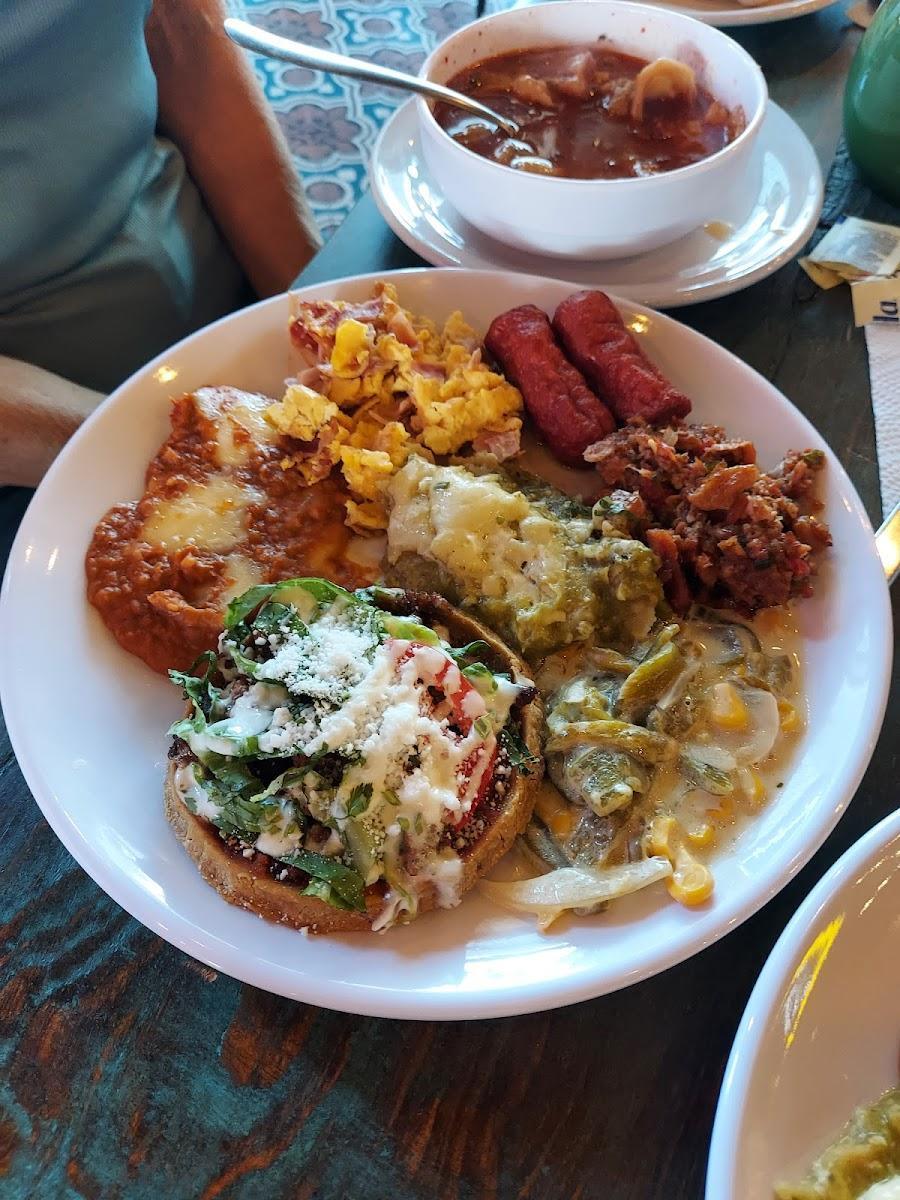 La Número 4 Taquería y Cantina La Número 4 Taquería y Cantina