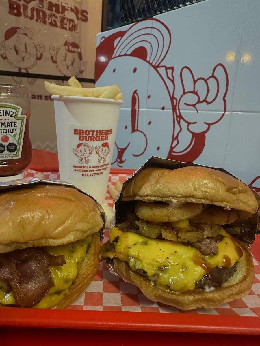 Brothers burger cuu Brothers burger cuu