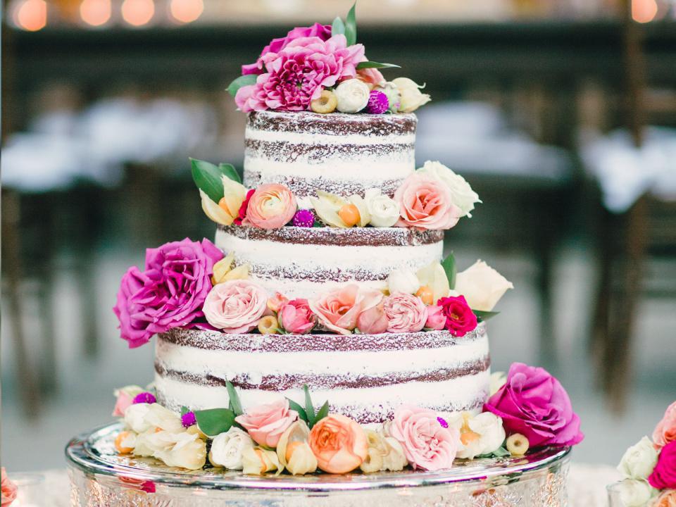 Naked Cakes: Pasteles de Boda al Desnudo Naked Cakes: Pasteles de Boda al Desnudo