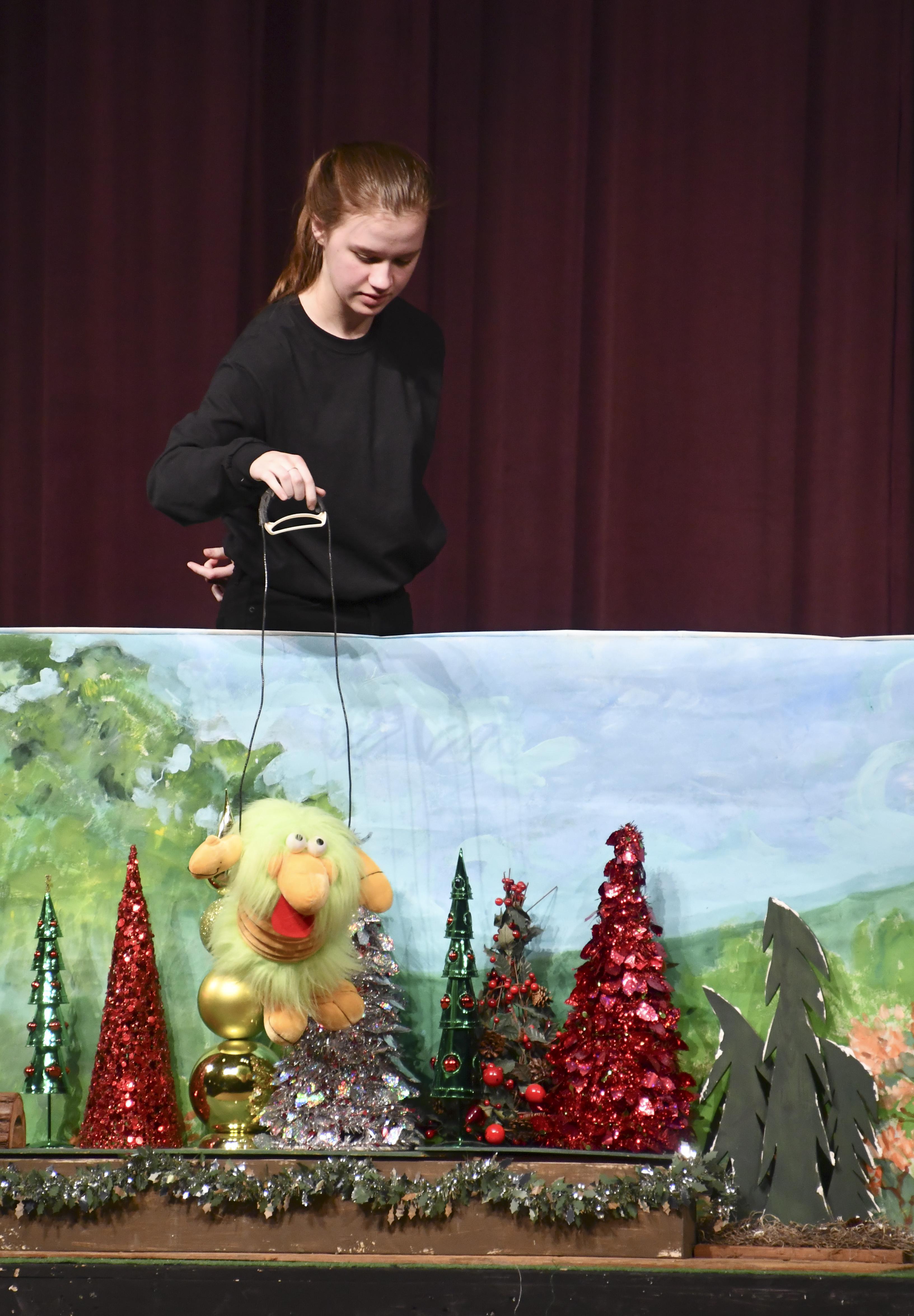 Marionettes Christmas Show 12-10-19