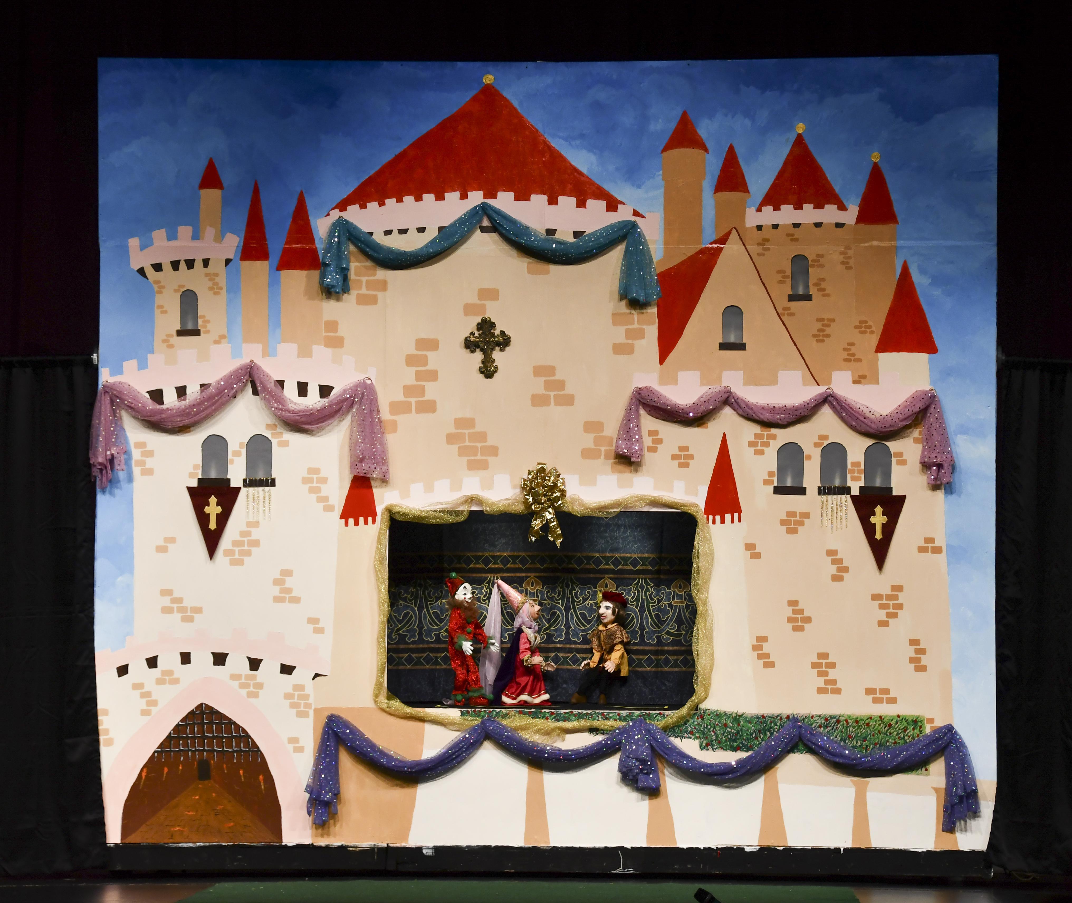 Marionettes Christmas Show 12-10-19