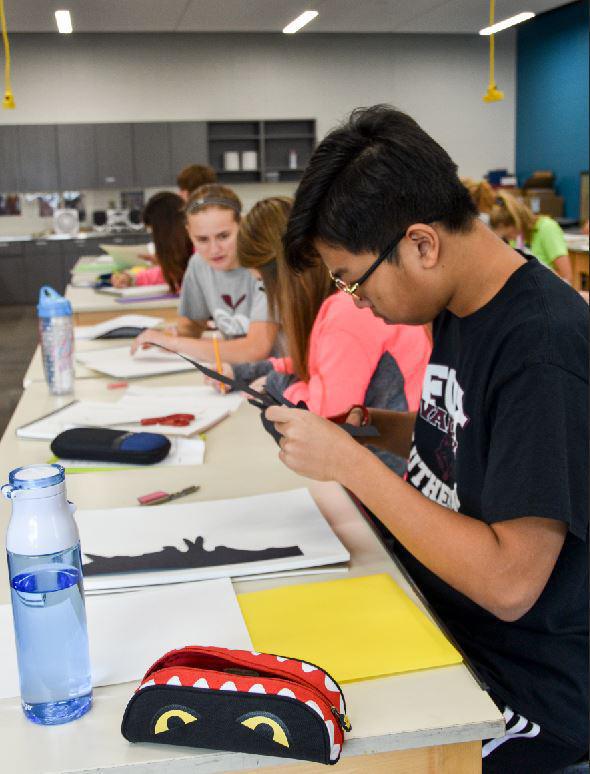 Students in art 1