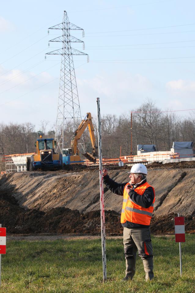 Le Metier De Geometre Topographe En Quatre Questions