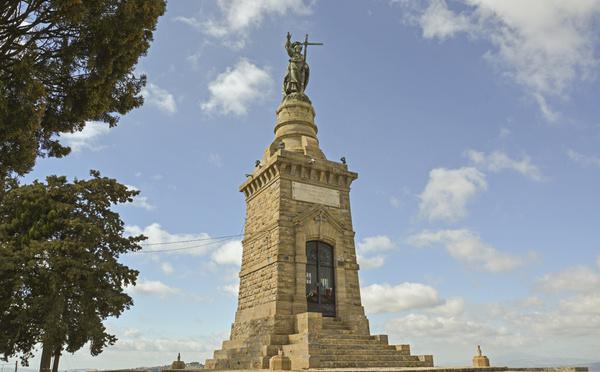 Caltanissetta tra Arte e Storia - Caltanissetta between Art and History