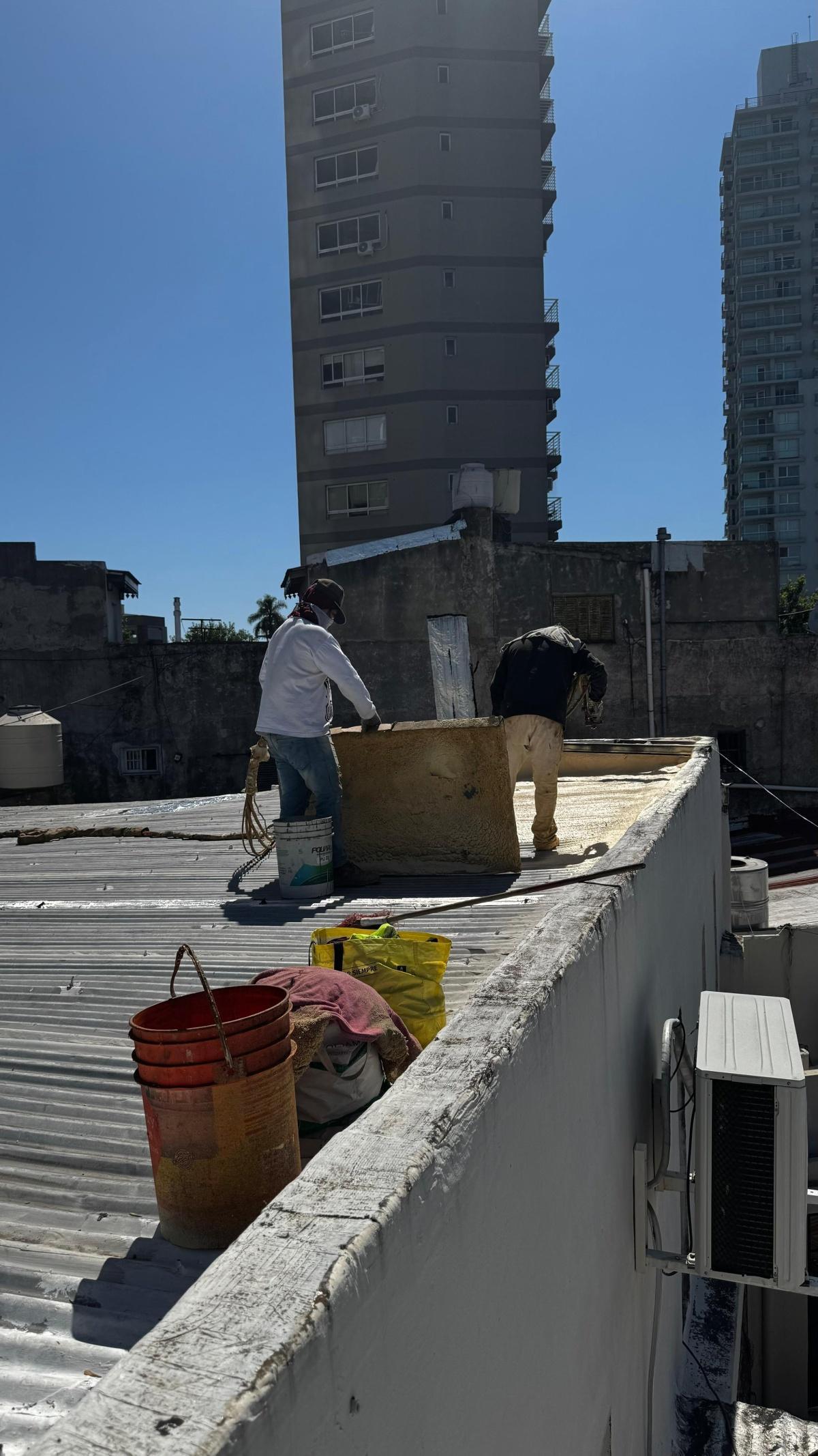 ARREGLOS EN EL TECHO / Campus Lomas ARREGLOS EN EL TECHO / Campus Lomas