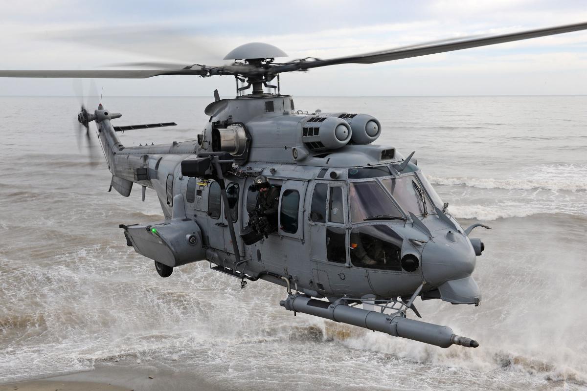 La Hongrie achète 16 hélicoptères à Airbus