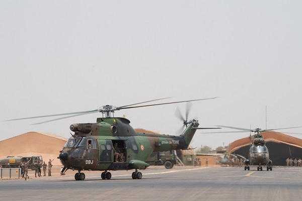 Barkhane : Les hélicoptères Puma de l’ALAT vont quitter définitivement le Sahel