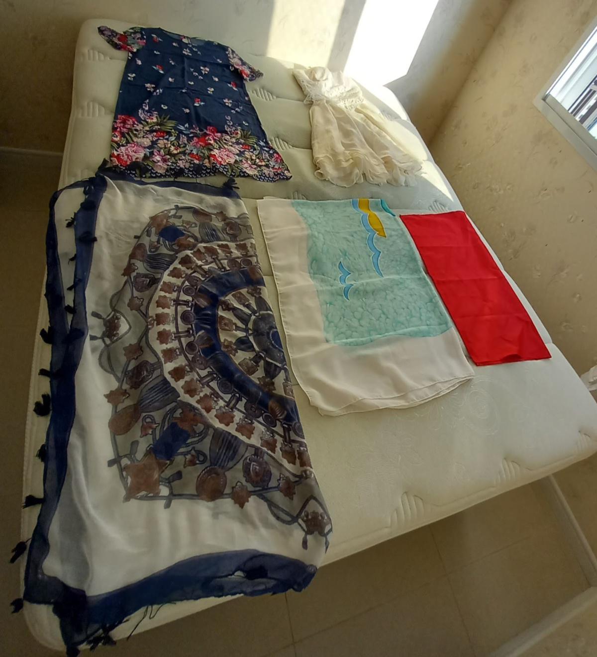 lote com 40 peças de roupas lote com 40 peças de roupas