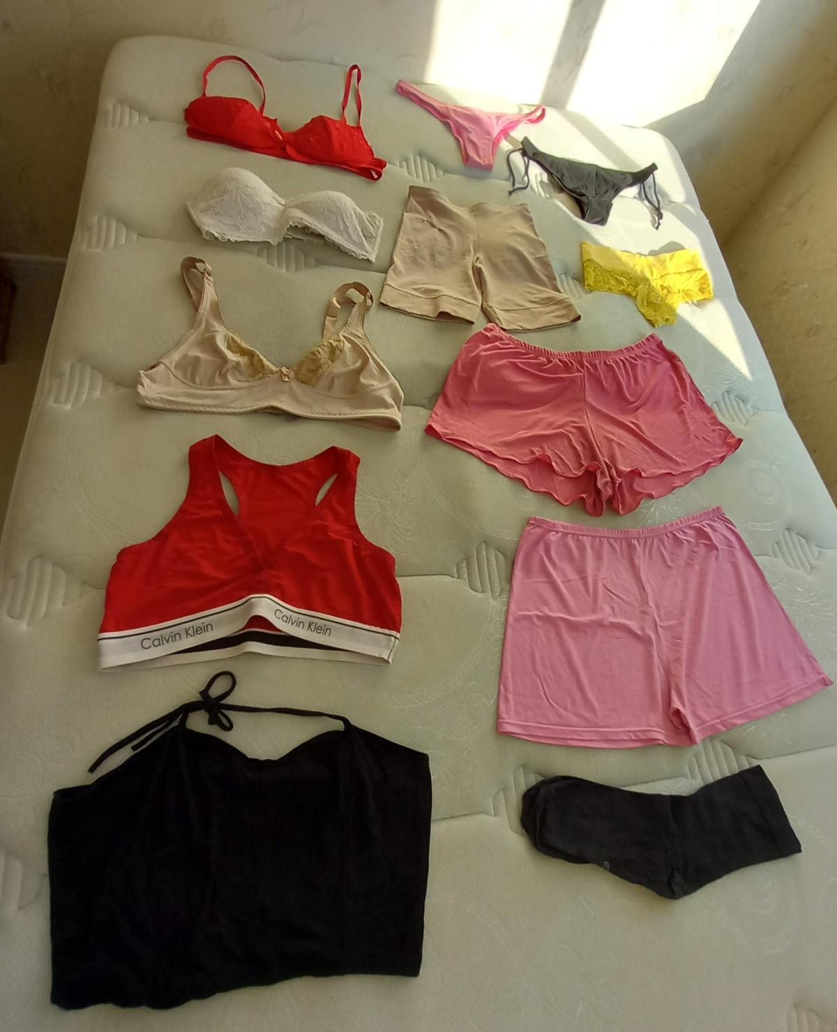 lote com 40 peças de roupas lote com 40 peças de roupas