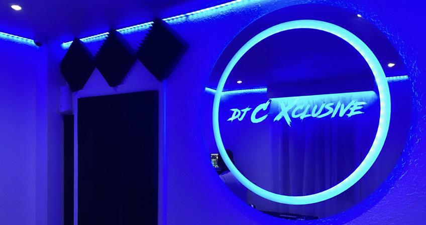 C XCLUSIVE STUDIO (Touch here!)