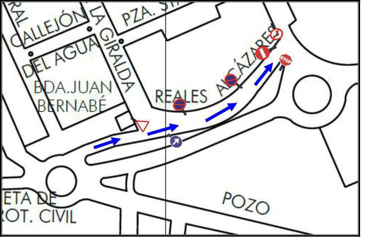 La calle Reales Alcázares cambia de sentido La calle Reales Alcázares cambia de sentido
