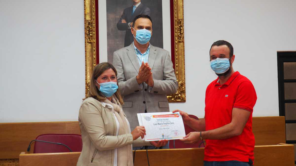 Tres jóvenes emprendedores reciben los premios a las Mejores Iniciativas Empresariales