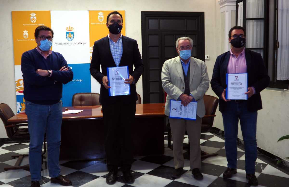 El Ayuntamiento colaborará con la Hermandad de Los Santos para celebrar un Seminario Permanente con motivo del V Centenario de Elio Antonio de Nebrija