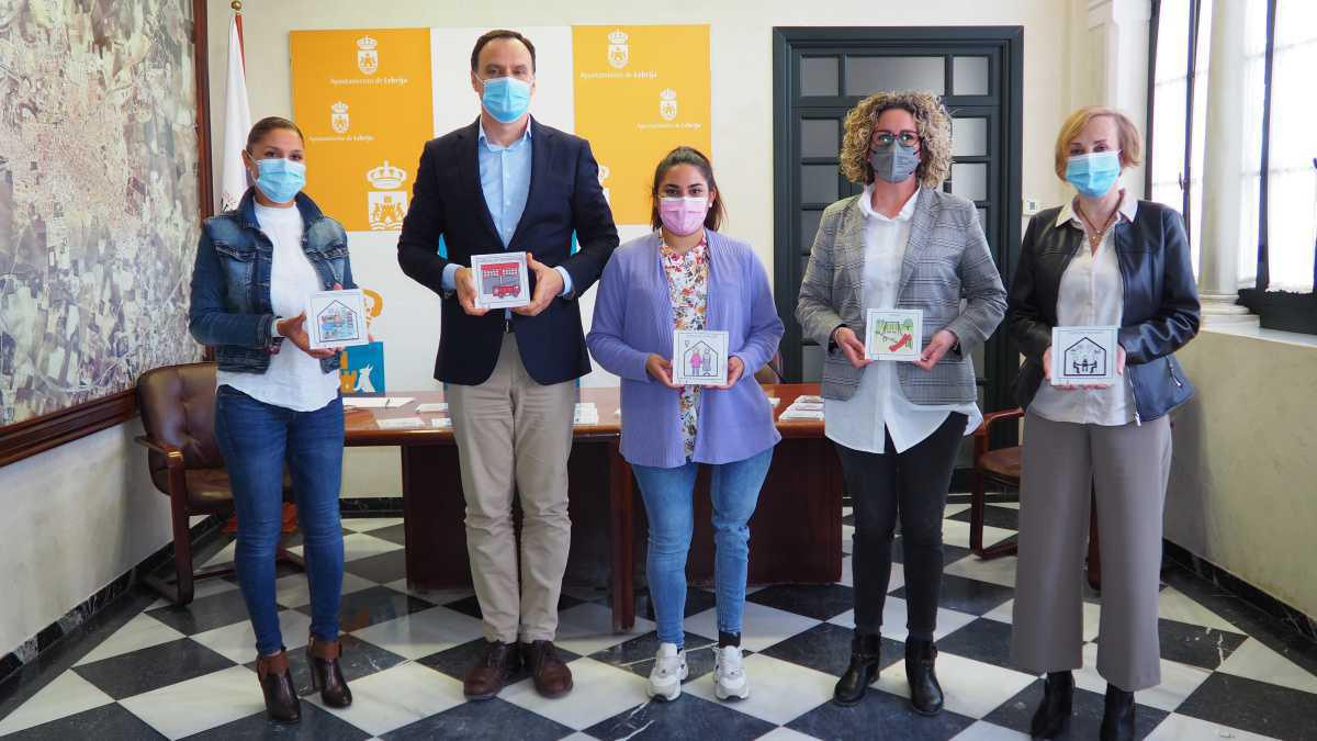 Se instalan pictogramas informativos en 50 edificios públicos para facilitar la accesibilidad cognitiva a personas con Trastorno del Espectro Autista