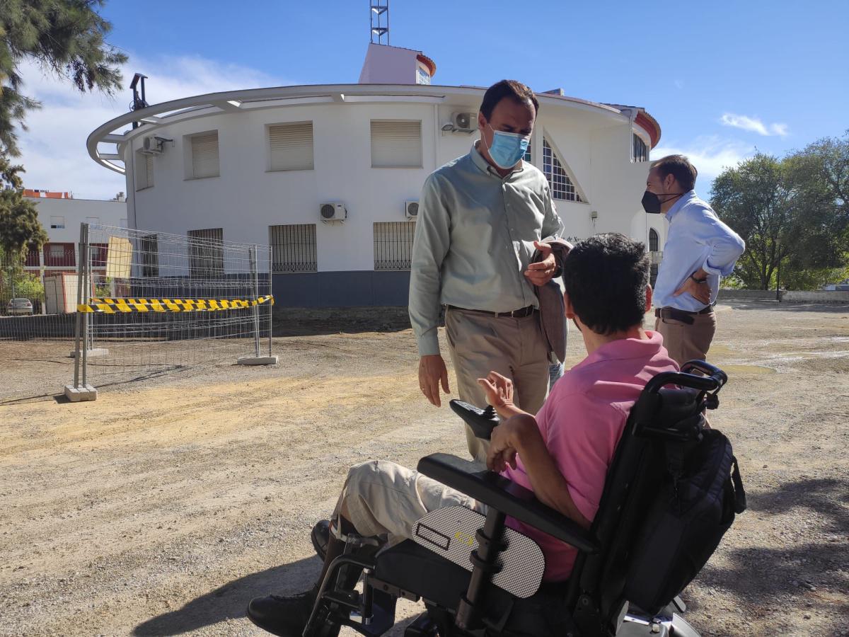 El Ayuntamiento comienza a ejecutar un proyecto de mejora de la accesibilidad en distintas zonas de Lebrija El Ayuntamiento comienza a ejecutar un proyecto de mejora de la accesibilidad en distintas zonas de Lebrija