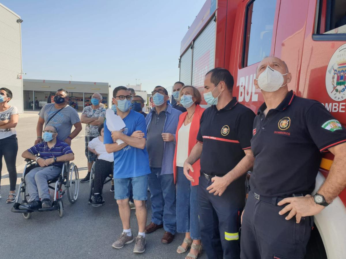 Las personas usuarias de la Asociación Ajudisle participan en unas jornadas de prevención de incendios Las personas usuarias de la Asociación Ajudisle participan en unas jornadas de prevención de incendios