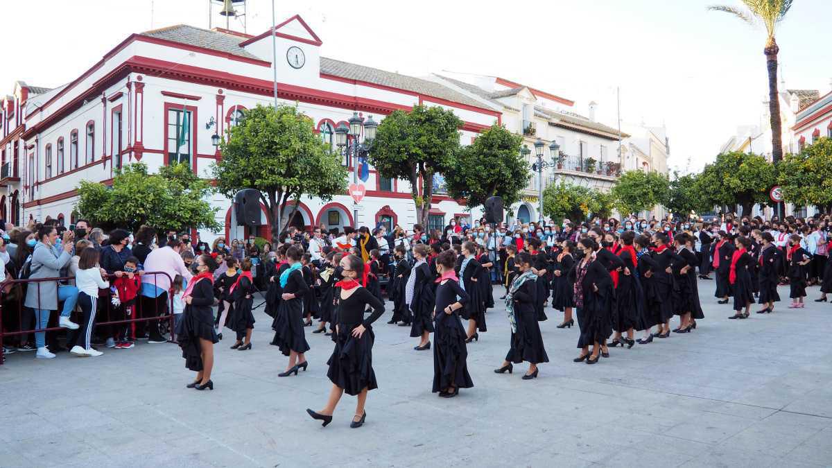 Una coreografía colectiva de más de 200 personas para celebrar el Día Internacional del Flamenco