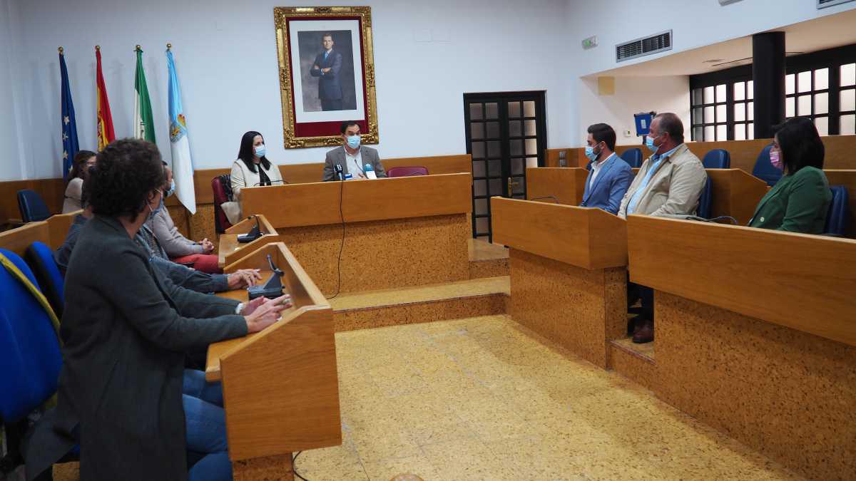 El alcalde entrega los premios a las mejores iniciativas empresariales de Lebrija
