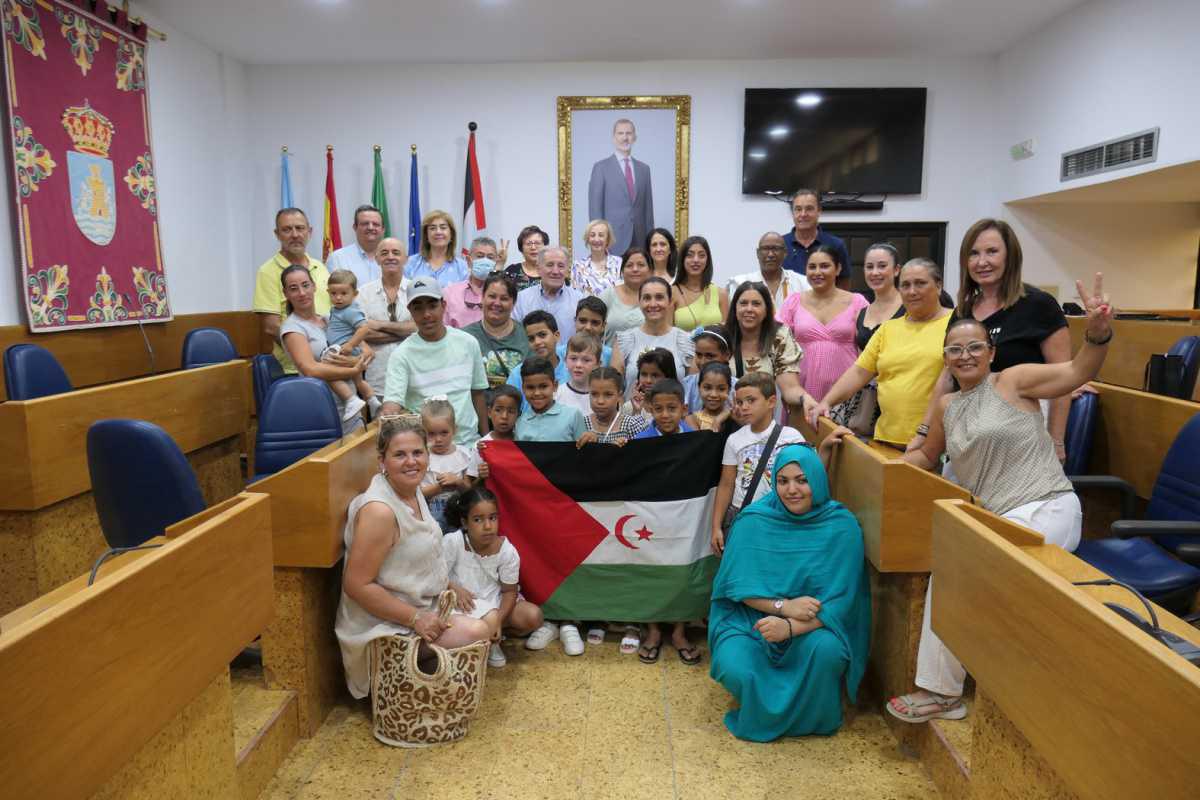 Bienvenida oficial a los niños y niñas saharauis que pasarán este mes en Lebrija dentro del Programa de Vacaciones en Paz