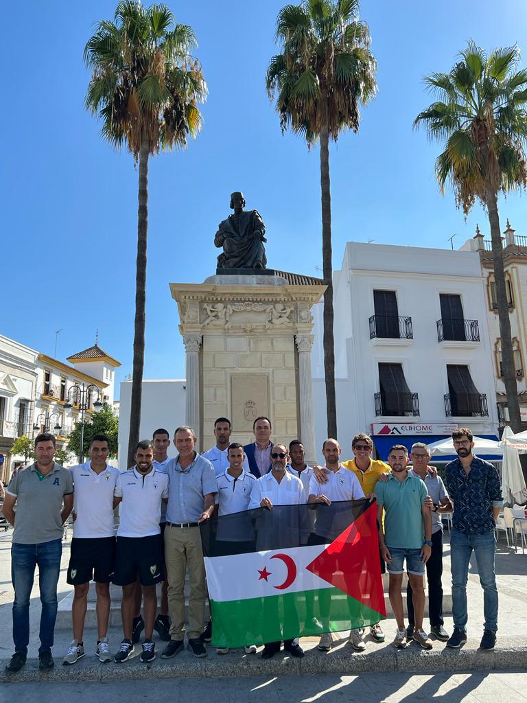 Todo preparado para la I Media Maratón Francisco Sánchez Falcón "Paquito", carrera solidaria e inclusiva por el Pueblo Saharaui. Año Cultural Nebrija 2022 Todo preparado para la I Media Maratón Francisco Sánchez Falcón "Paquito", carrera solidaria e inclusiva por el Pueblo Saharaui. Año Cultural Nebrija 2022