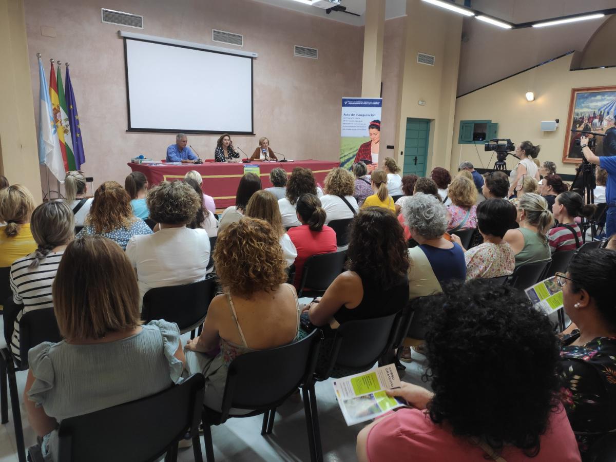 Cursos de formación dirigidos a mujeres inscritas en el Programa de Fomento del Empleo Agrario
