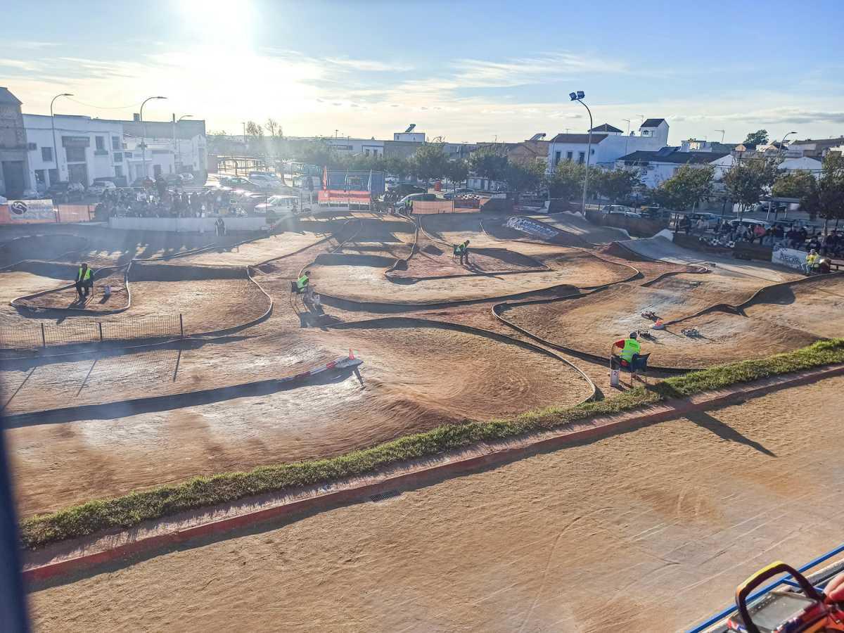 Lebrija acogió el pasado fin de semana el Campeonato de España de coches RadioControl Lebrija acogió el pasado fin de semana el Campeonato de España de coches RadioControl