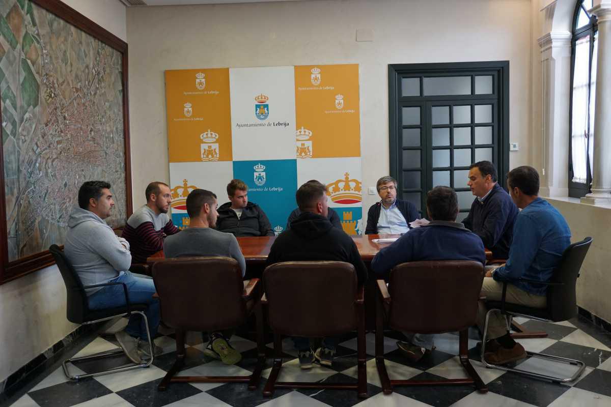 COAG pide el apoyo del Ayuntamiento de Lebrija para que la Junta de Andalucía dote de presupuesto suficiente las ayudas para jóvenes agricultores