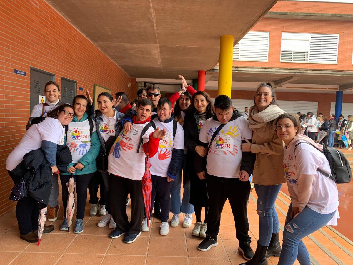 Celebrada con éxito la segunda marcha solidaria organizada por el CEIP Cortines Pacheco Celebrada con éxito la segunda marcha solidaria organizada por el CEIP Cortines Pacheco